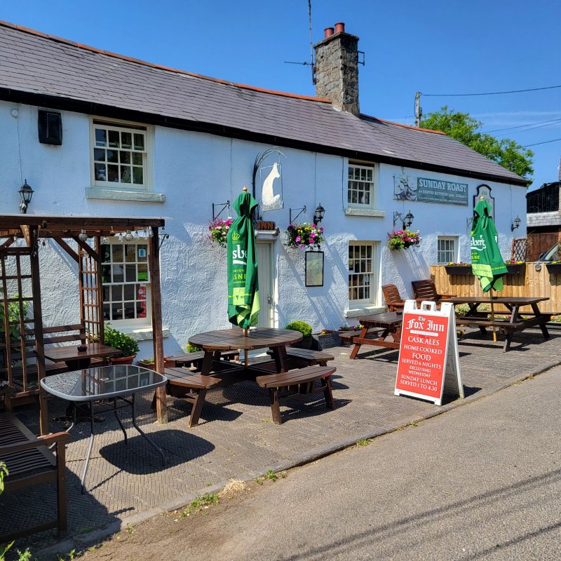 Fox Inn Ysceifiog