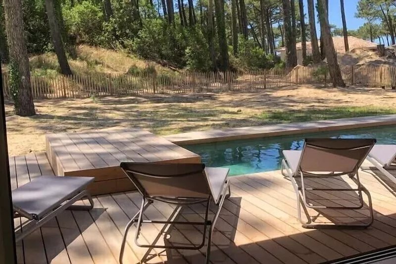 New ad /New contemporary villa with 12x 3 pool Foret view