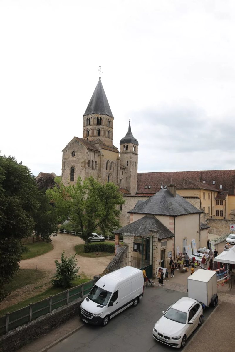 Marche Hebdomadaire Du Samedi A Cluny