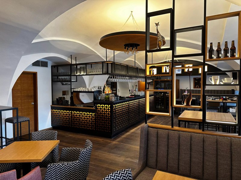 Macka Wine Bar