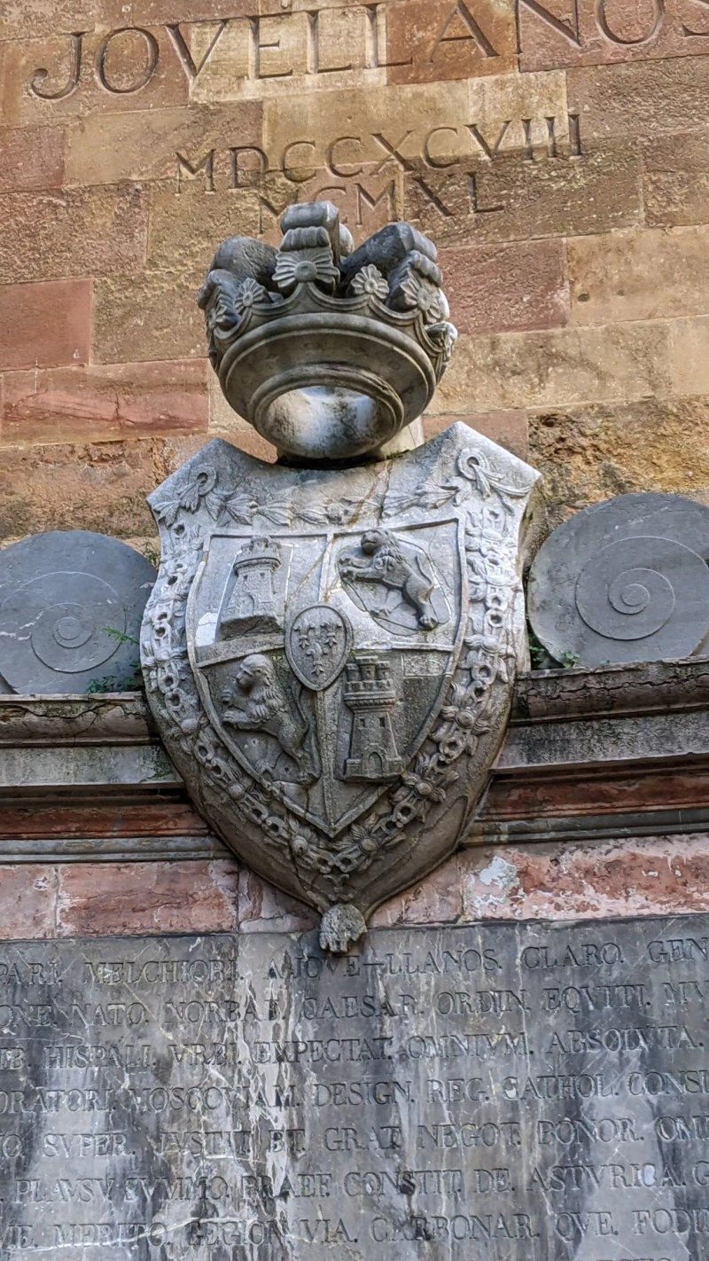 Monumento A Jovellanos