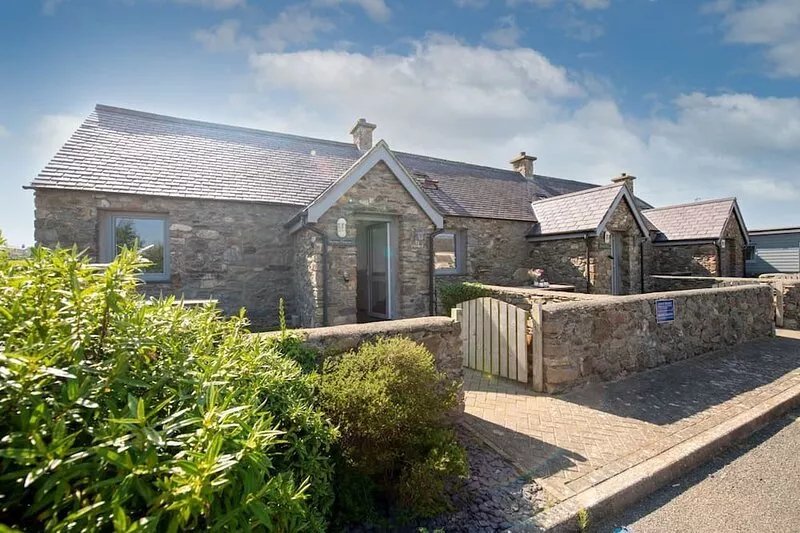 Bwthyn Dwynwen - A two bed, pet-friendly cottage in Aberffraw
