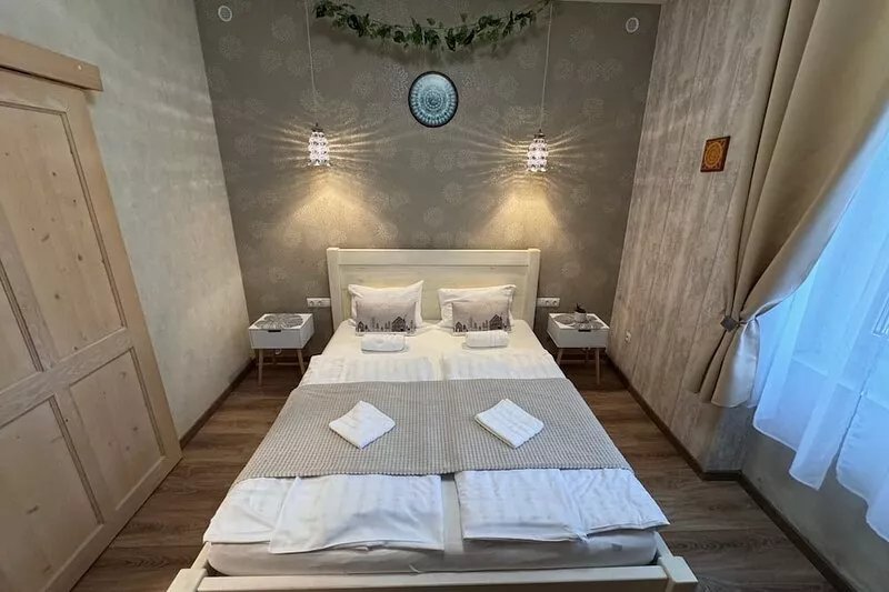 Belváros szívében a Flexum Thermal & Spa közvetlen környezetében