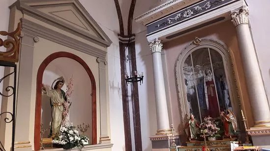 Iglesia De Santa Maria Del Salvador