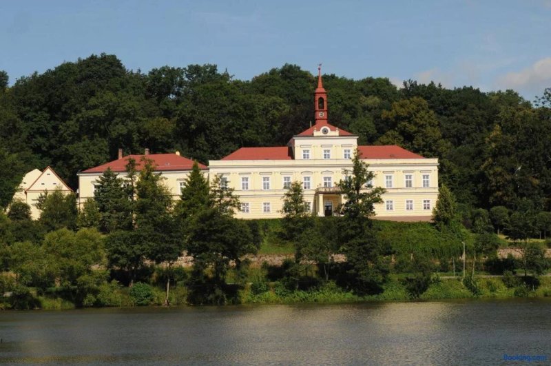 Penzion Zamek Rozsochatec