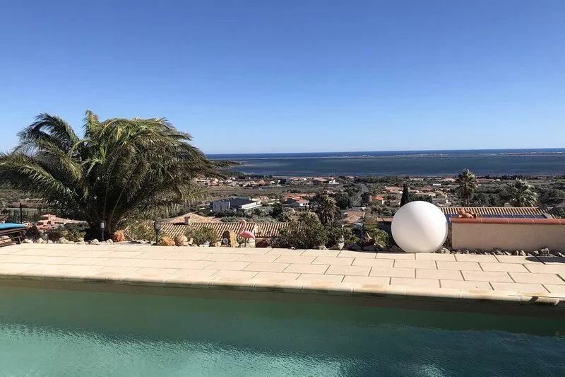 3 bedroom villa, pool with exceptional sea view