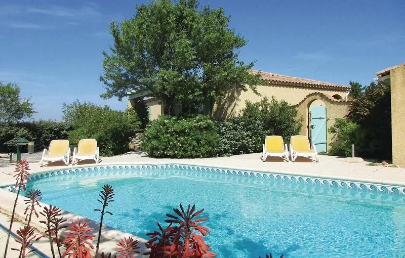 Amazing home in Cruzy
