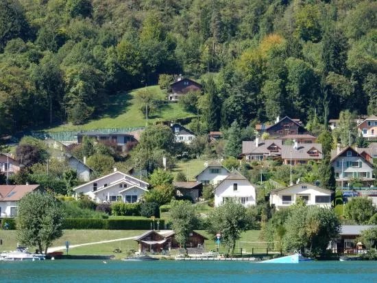 The Lake Annecy Greenway