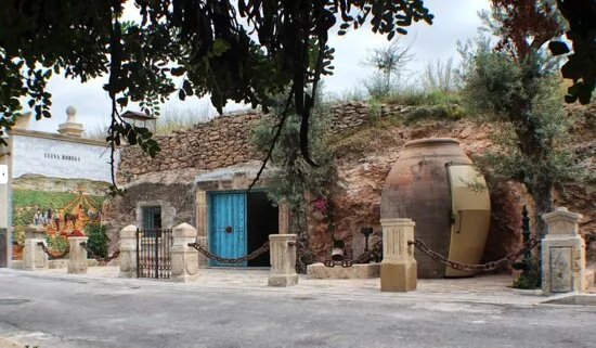La Cueva De Baco Wines