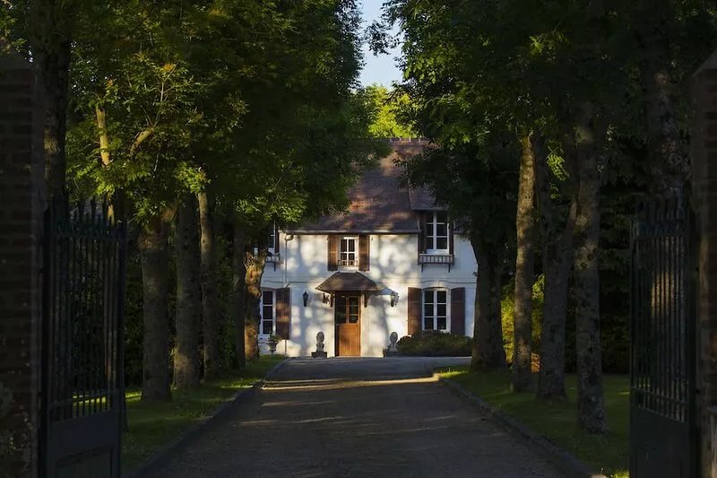 Beautiful Norman House with private pool