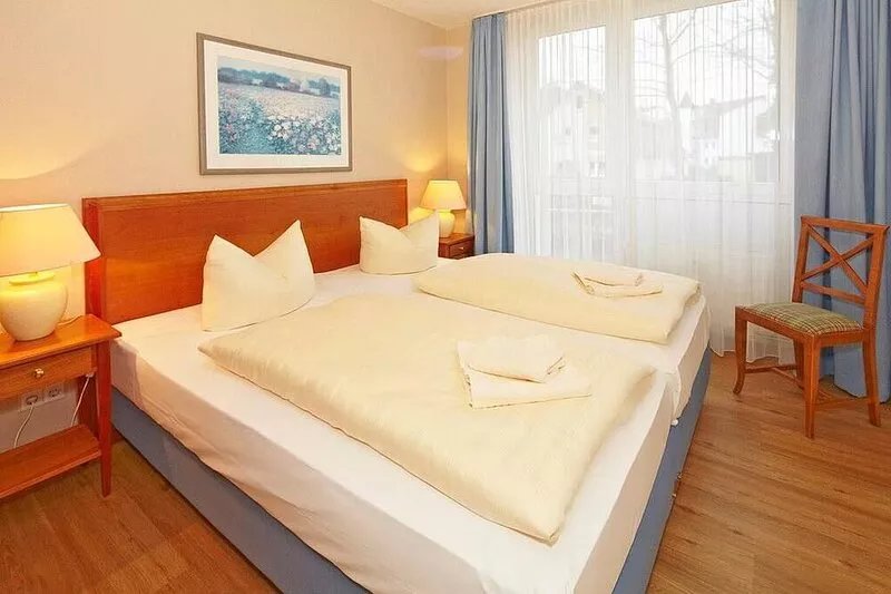 3-room apartment in a top location with a sunny south-facing balcony and access