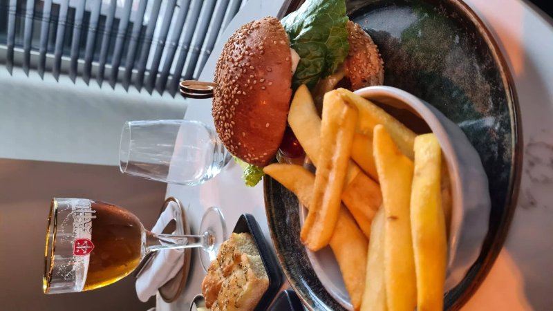 The Living Bar & Bistro