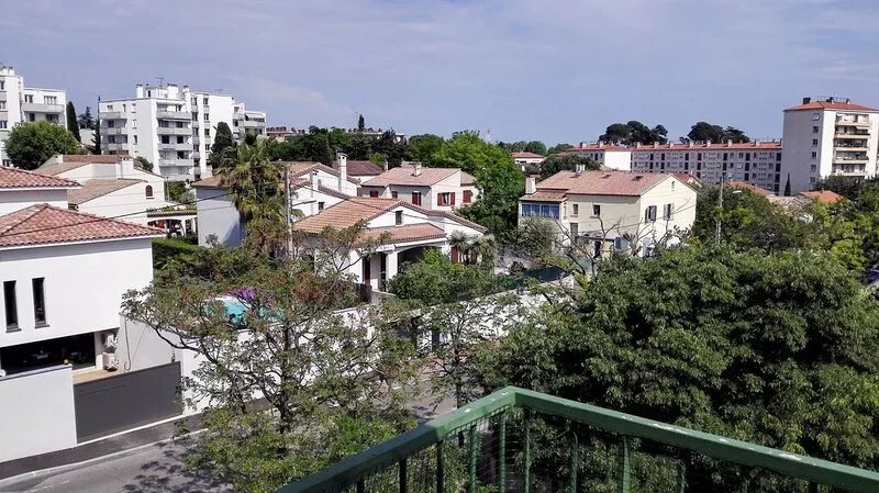 Le Petit Mas - Luxury Apartment - Spacious, AC, Parking, Balcony