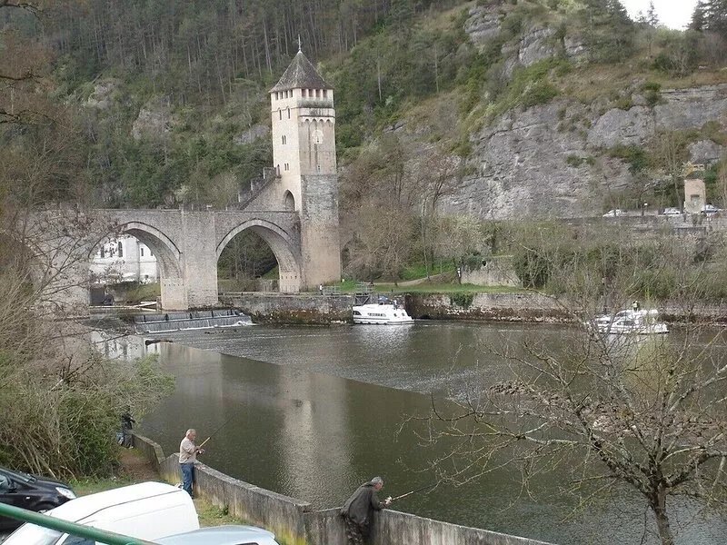 Apt T3 air-conditioned, on the 1st floor of a character residence in CAHORS