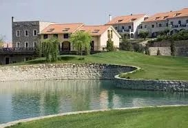 Country Club