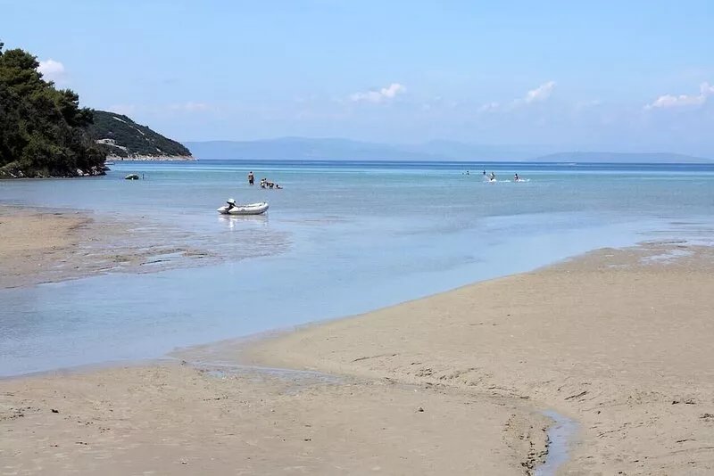 Two bedroom apartment with terrace and sea view Kampor, Rab (A-5056-a)