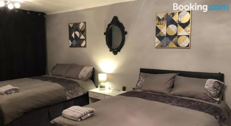 London Rooms