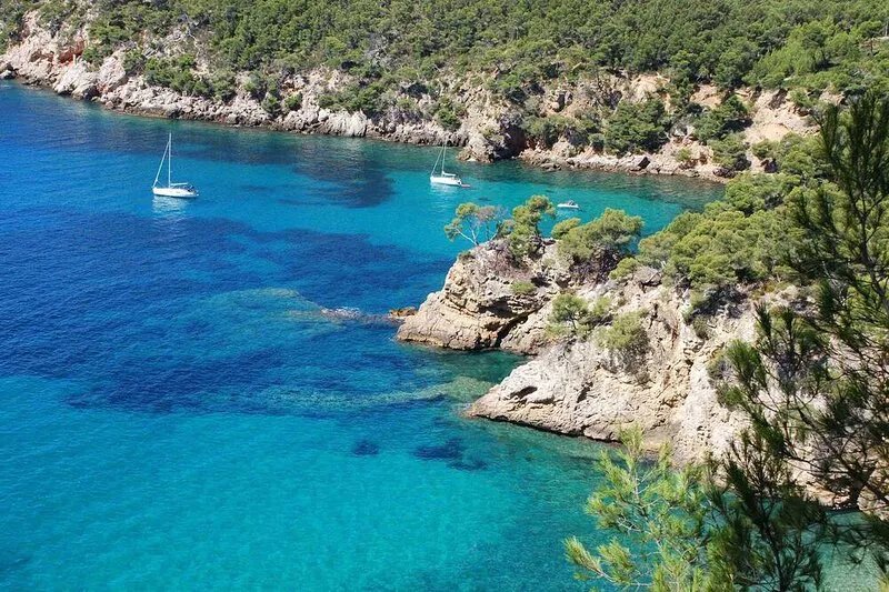 Bandol air-conditioned apartment panoramic sea view with swimming pool parking