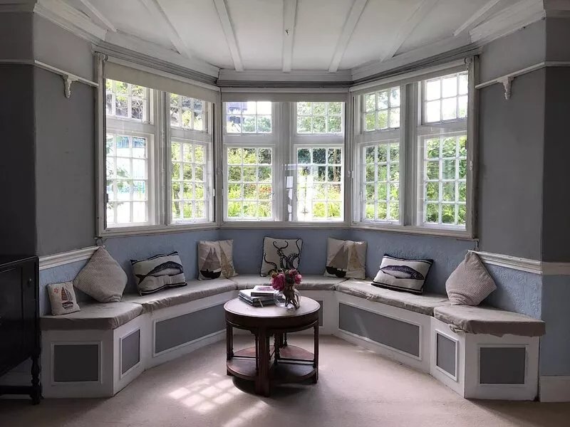 Beautiful Large Cottage by the Sea with Hot Tub and Indoor Swimming Pool
