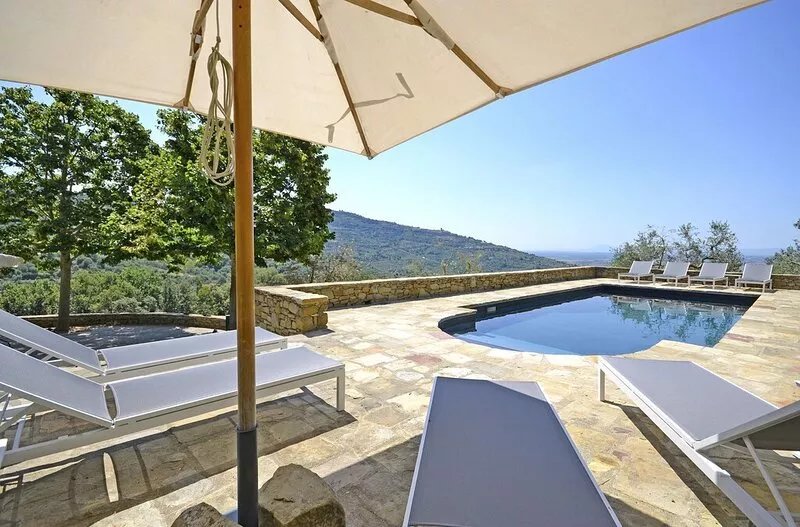 Villa in Cortona with 4 bedrooms sleeps 8