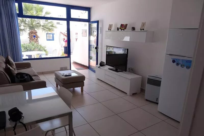 1 Bed Apartment with pool view