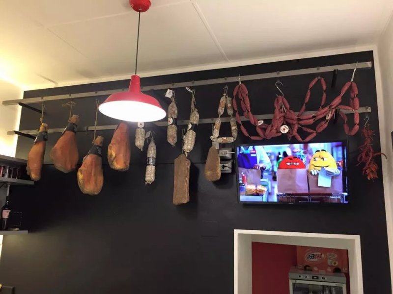Zucca's Salumerie Latterie