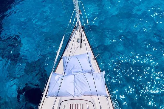 Mas Que Nada Sailing