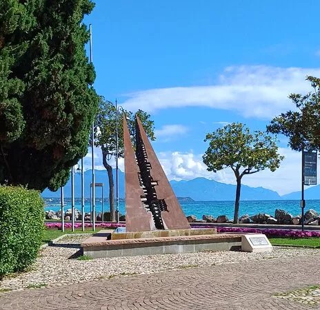 Monumento Ai Caduti