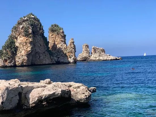 Spiaggia dei Faraglioni