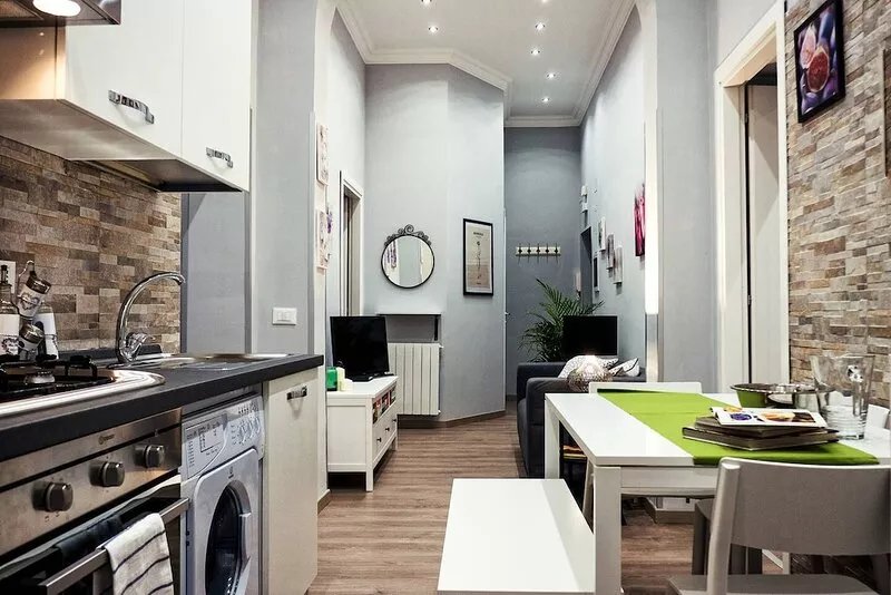 Spacious flat up to 6 guests/Termini Station - lift - wifi - 3 beds - 2 baths