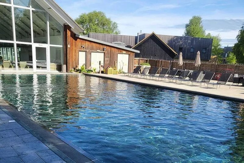 Juniper House Cottage in the Cotswolds on award winning Lower Mill Estate.