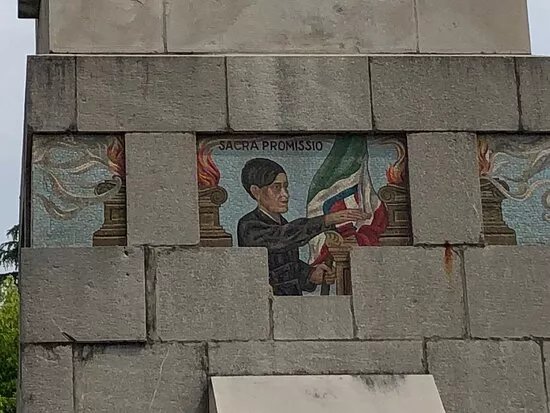Monumento Ai Caduti della Guerra 1915 - 1918