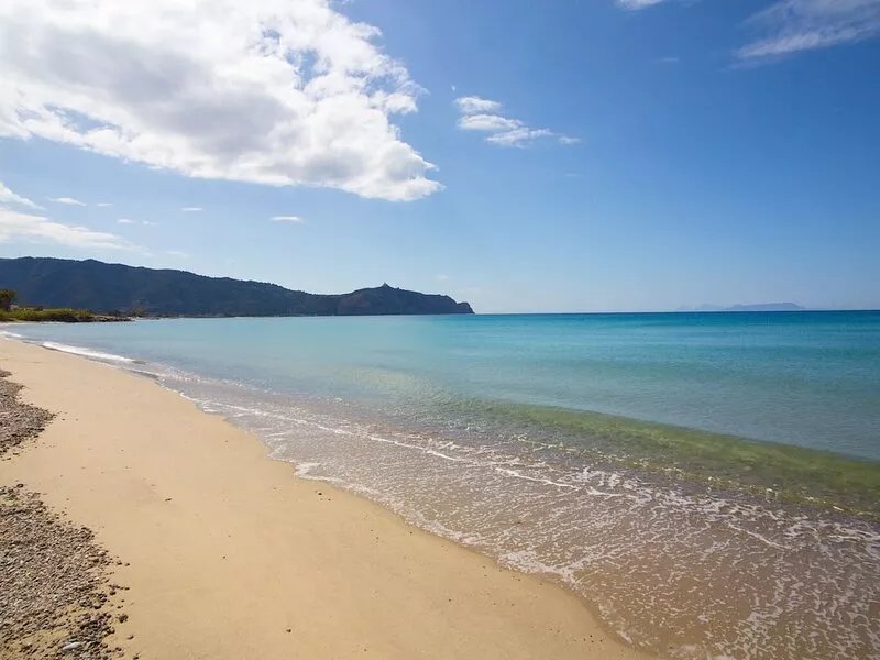 semidetached beach villa in front of eolian island near Milazzo: Tindari