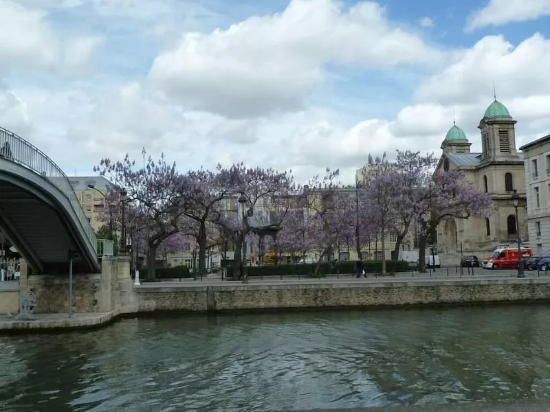 XIXème arrondissement - apartment in residence, 200m from the metro