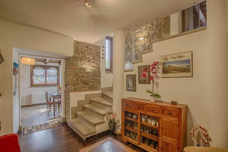 Casale pratoterra, independent farmhouse in the center of Bracciano