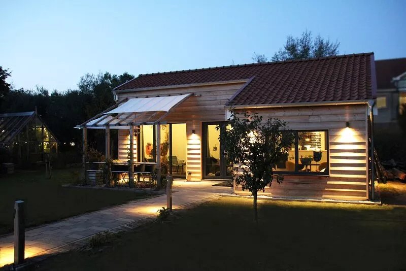 Beautiful Cottage in secluded garden