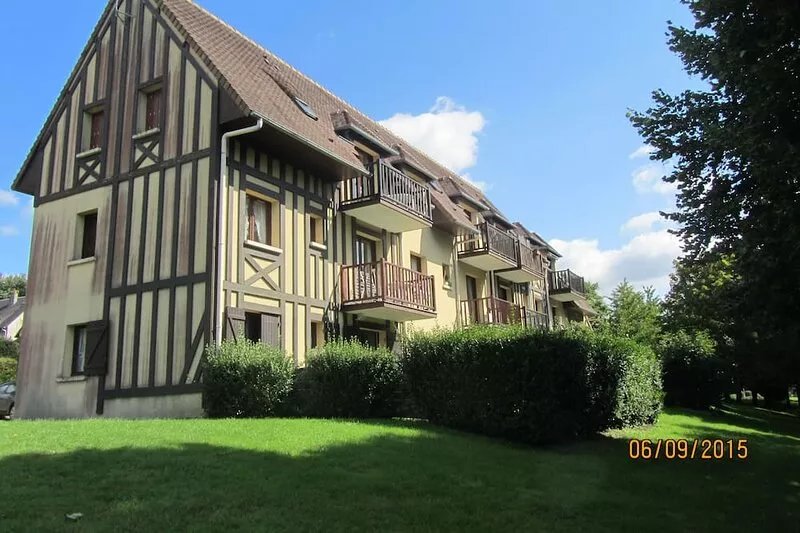HOULGATE CALVADOS (LOWER NORMANDY