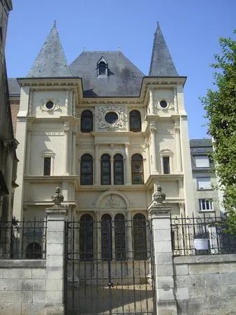 Musee historique et archeologique de l'Orleanais