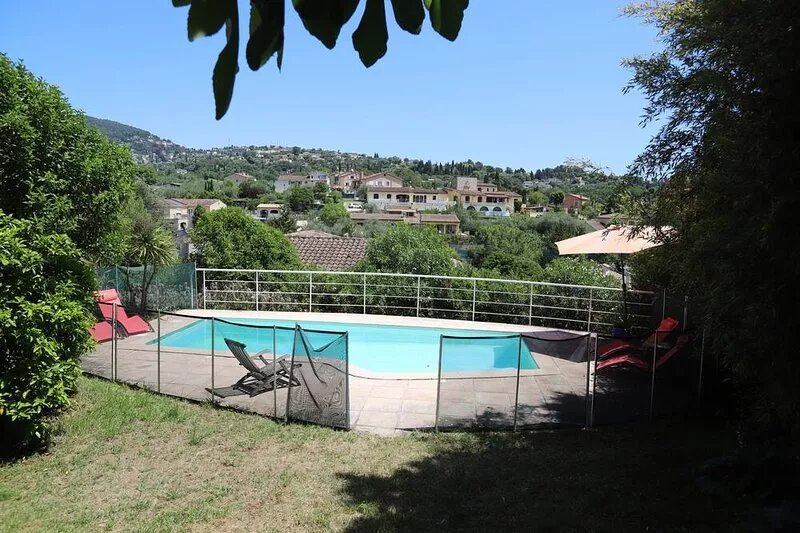 Villa swimming pool garden GRASSE 5 bedrooms 20 min CANNES beautiful beach
