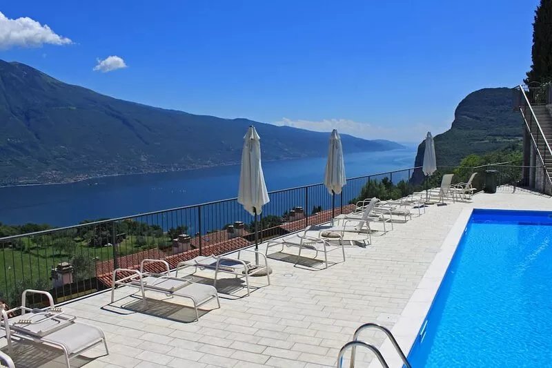 La Quiete 58 Lake view Apartment