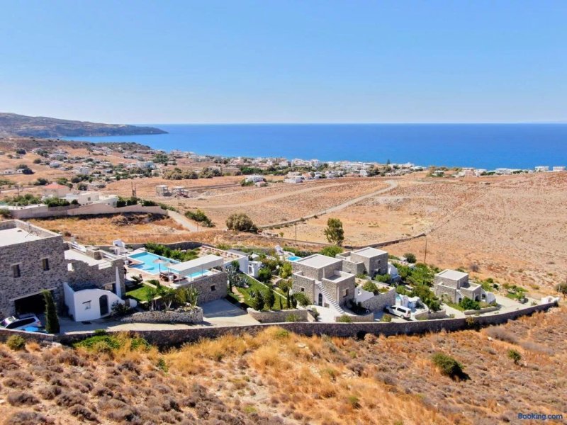 Stelani Villas & Suites