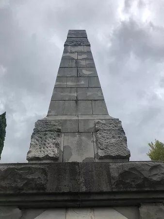 Obelisco 4 generali