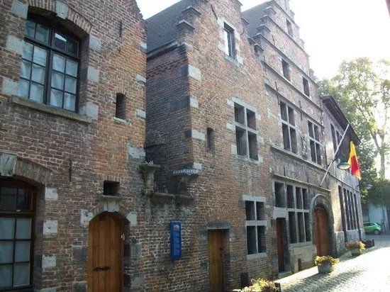 Musee du Folklore (Folklore Museum)