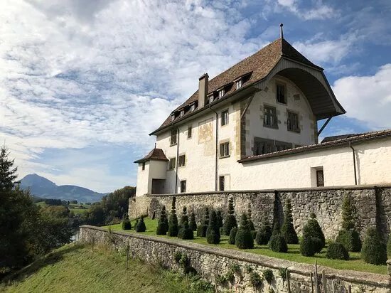 Le Chateau De Corbieres