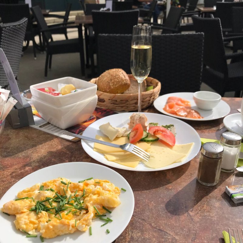 Roberts Cafe
