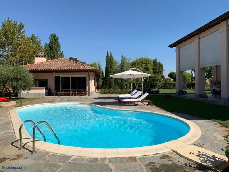 Bed and Breakfast Red Wine Country House
