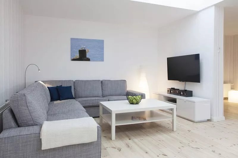 Spacious townhouse apartment in the backyard with balcony, whirlpool, sauna