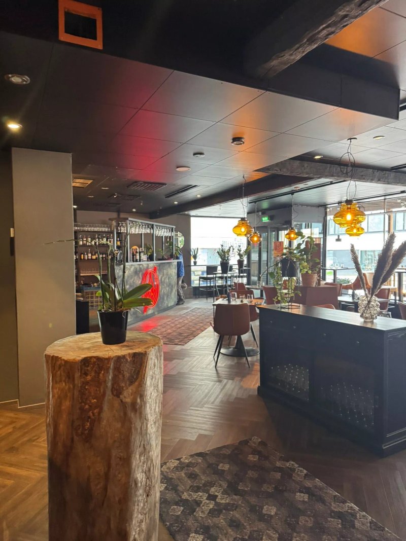 Bistro Roust