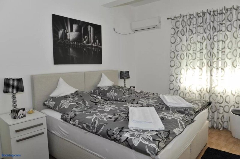 Apartment Jovana Nikšić