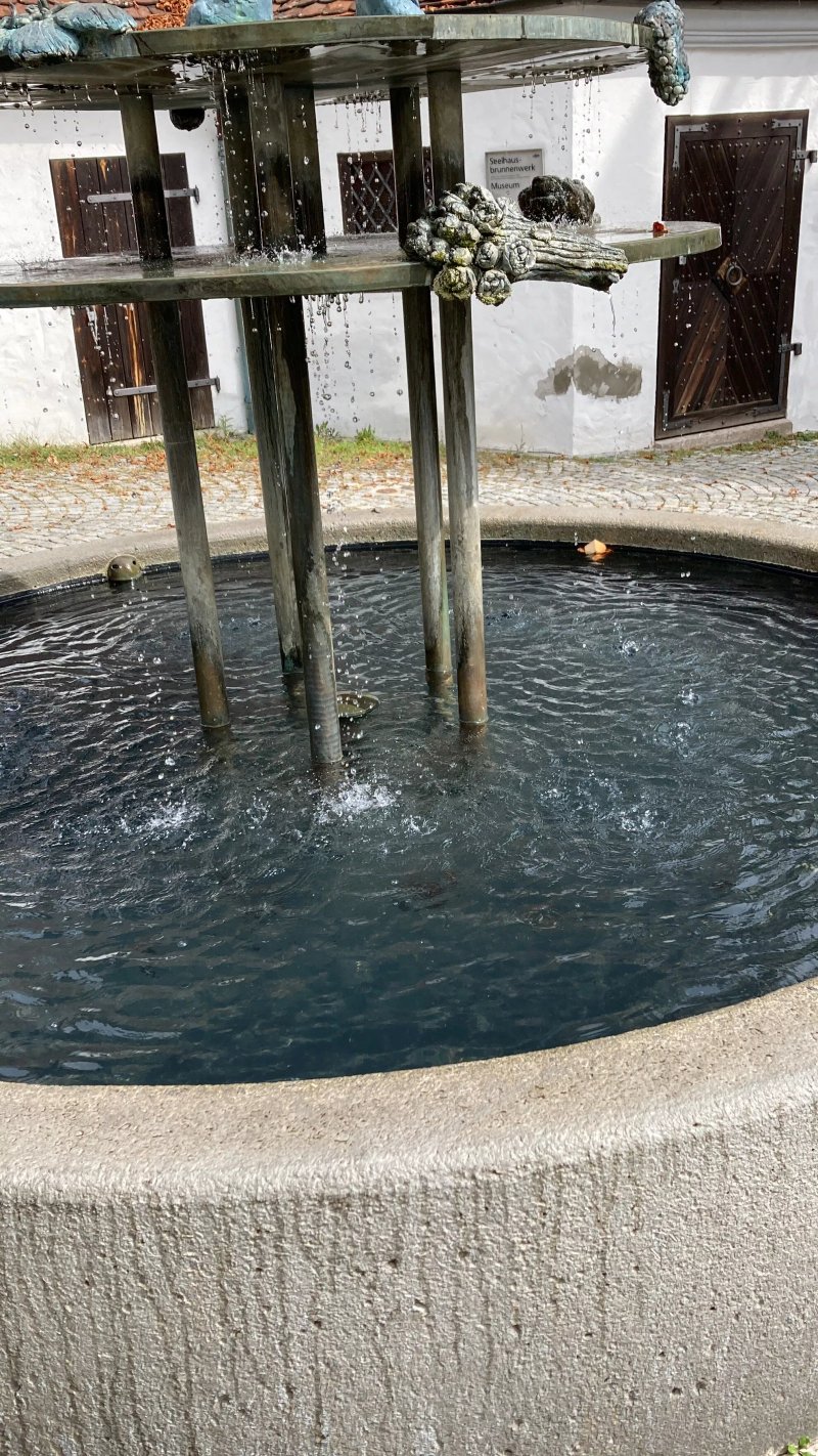 Gartner Brunnen Am Zundeltor